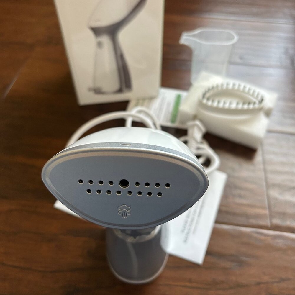 Portable Travel Handheld Steamer for Clothes, Garment Wrinkle Remover NIB NEW - Picture 4 of 4